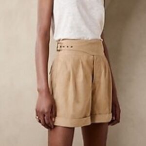 Banana Republic HERITAGE SUEDE EXPLORER SHORT High Waist Tan Shorts size 8